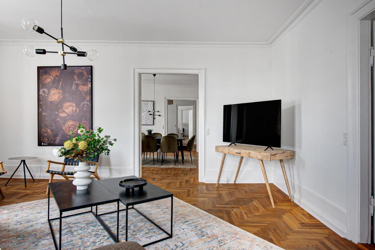 Sanders Square - Spacious Six-Bedroom Apartment Near Amalienborg København Eksteriør billede