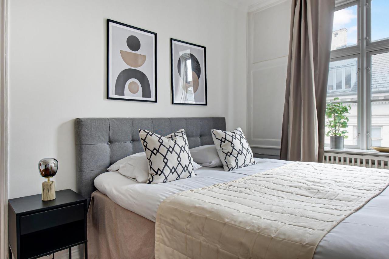 Sanders Square - Spacious Six-Bedroom Apartment Near Amalienborg København Eksteriør billede
